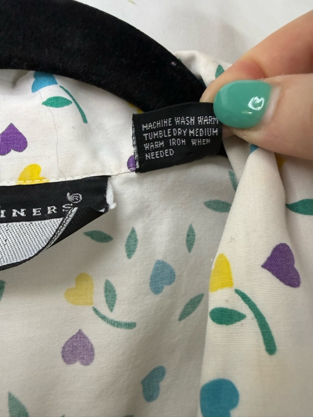 Headliners Vintage Short Sleeve Button Down Shirt White Heart Print, Size M - Picture 3 of 6